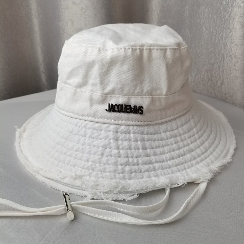 Jacquemus White Bucket Hat with Logo Detail